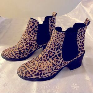 H&M Divided Heeled Boots Cheetah Animal Print Stretch Sides Sz 8 Gorgeous